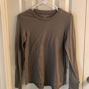 American Eagle long sleeve soft tshirt